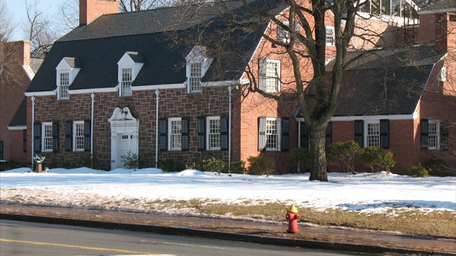 Lucy Robbins Welles Library